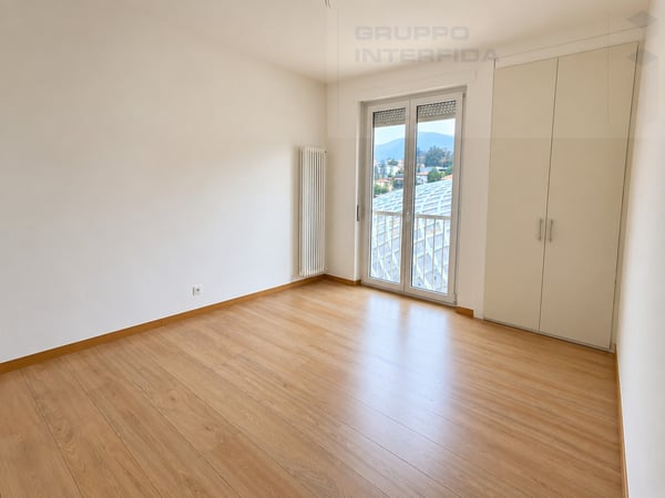 4.5 LOCALI CON BALCONE IN POSIZIONE CENTRALE 3
