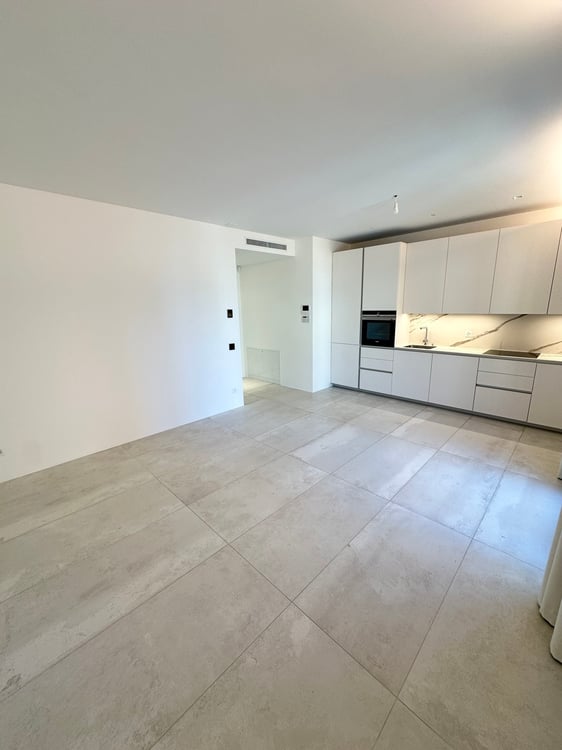 MODERNO ED ELEGANTE APPARTAMENTO 4