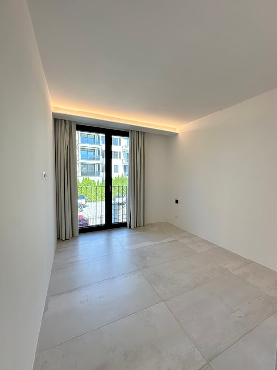 MODERNO ED ELEGANTE APPARTAMENTO 8