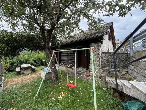 BELLA CASETTA CON GIARDINO E POSTEGGI 3