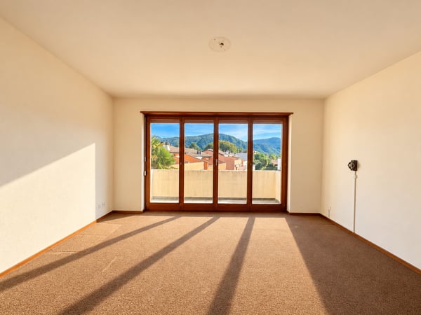 APPARTAMENTO 4.5 LOCALI CON AMPIA TERRAZZA E PARZIALE VISTA LAGO 7