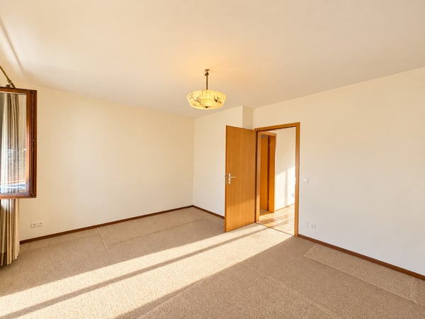 APPARTAMENTO 4.5 LOCALI CON AMPIA TERRAZZA E PARZIALE VISTA LAGO 10
