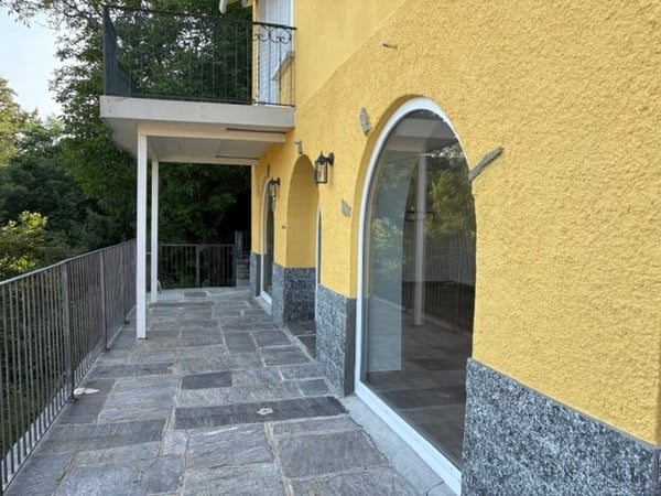 Elegante villa ticinese 5.5 locali con vista panoramica a Gaggio di Bioggio 35