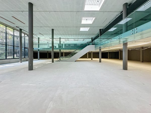 Surface d'exception de 3'800 m², divisible, au centre de Lausanne 4