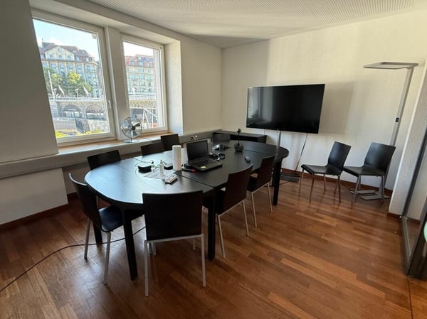 Bureau de 240 m2 au coeur de Lausanne 5