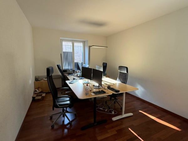 Bureau de 240 m2 au coeur de Lausanne 4