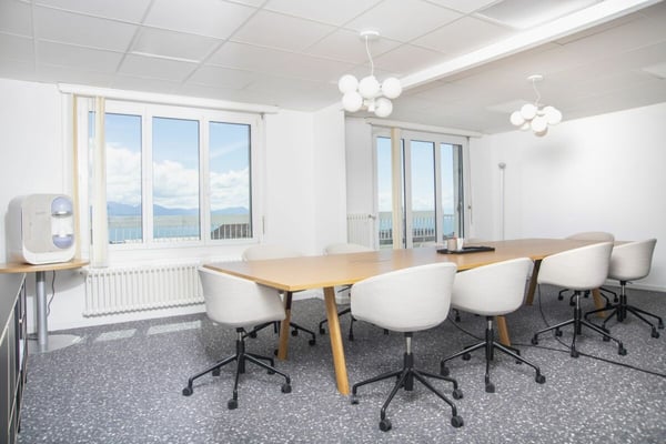 Bureau de 280 m2 en face de la gare de Lausanne 6