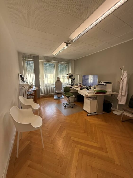 Cabinet médical/Bureau de 290 m2 5