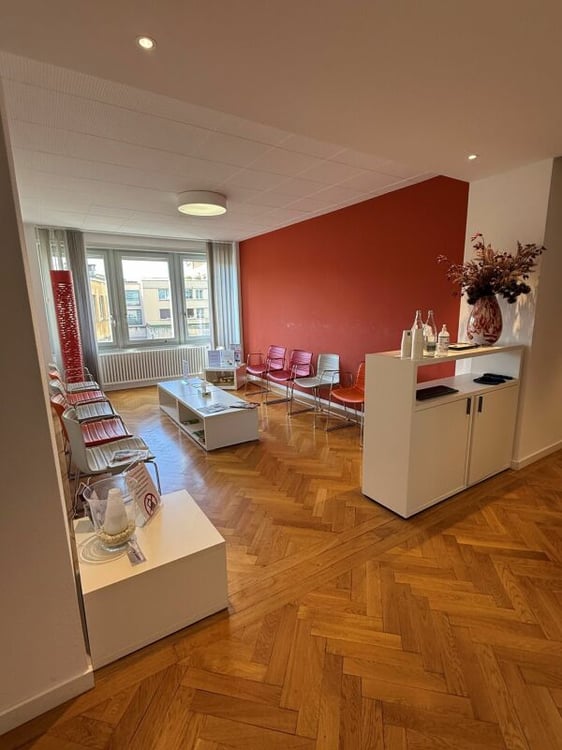 Cabinet médical/Bureau de 290 m2 3