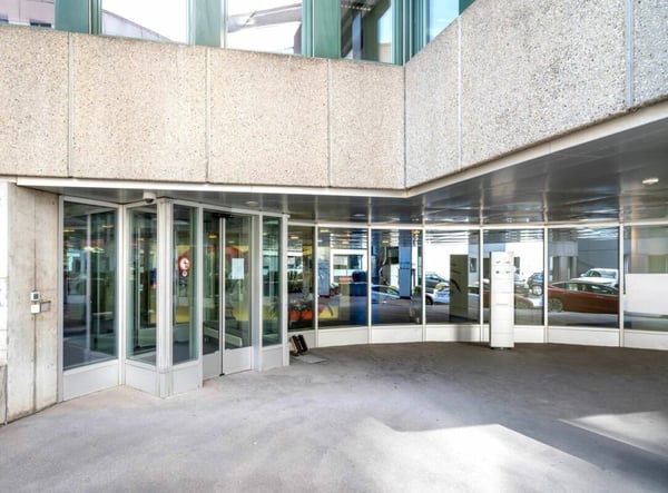 Attraktives Büro mit privater Dachterrasse 10