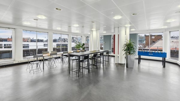 Attraktives Büro mit privater Dachterrasse 5