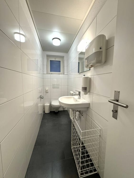 Flexible Gewerbe-/Lagerfläche mit Tageslicht 7