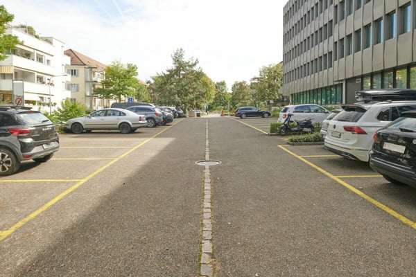 Inspirierendes Büro mit Sicht ins Grüne 14