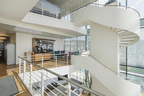 Office Tower TOP FLOORS - exklusive Büroflächen über Zürich 6