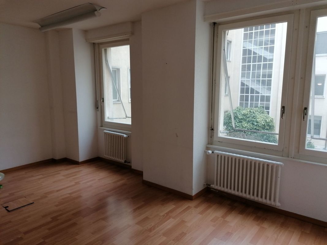 Bureaux de 110m2 semi-aménagés, proche Gare de Lausanne
