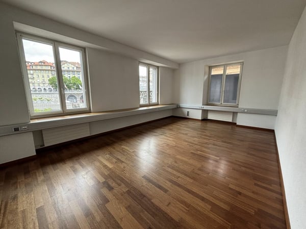 Bureau de 208 m2 au coeur de Lausanne 4