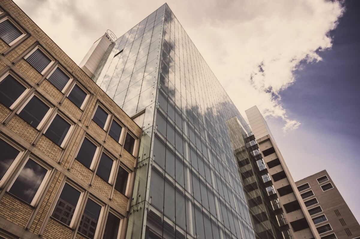 Office Tower - Büros im 12. OG im Traumsicht