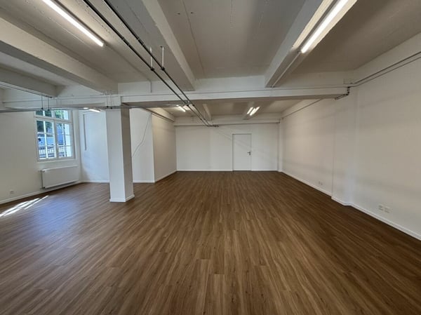 Bureau de 83 m2 en centre-ville 2