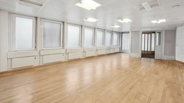 Praxis-/Gewerbefläche im EG hinter Neumarkt 5