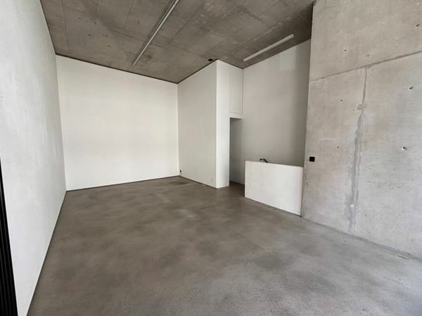Arcade Commerciale de 79 m² au Coeur du Flon, Lausanne 1