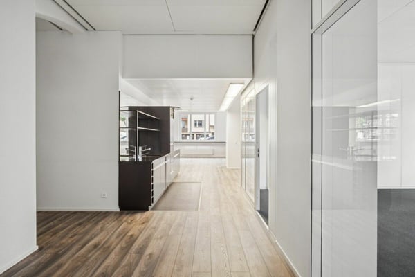 Repräsentative EG-Bürofläche in Wollishofen - ready to move in 2