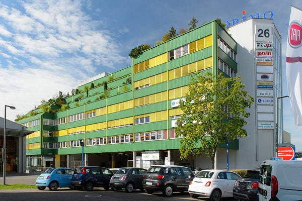 Gut erschlossene Bürofläche im 5. OG zu vermieten 2