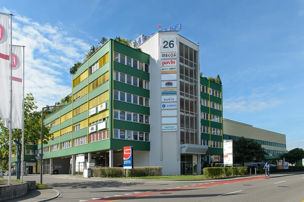 Gut erschlossene Bürofläche im 5. OG zu vermieten 1