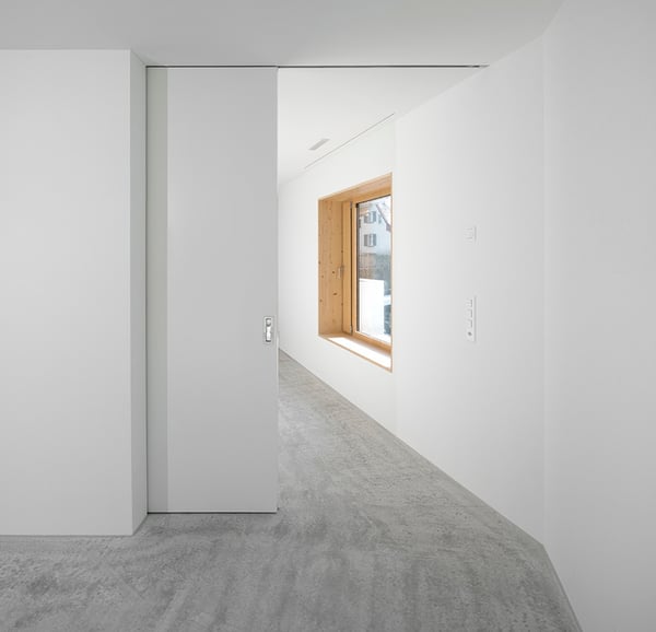 Moderne 2.5-Zimmerwohnung im 1. OG nach Vereinbarung zu vermieten 4