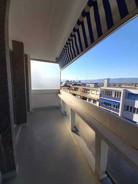 Au coeur des Eaux-Vives, spacieux et lumineux appartement de 4 pièces 4