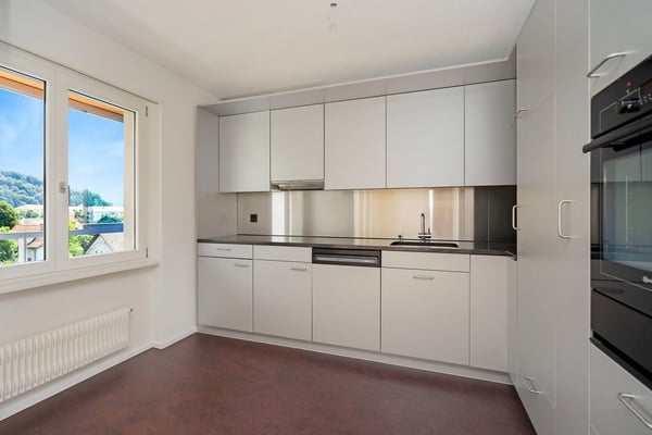 1.5-Zimmer-Wohnung mit Aussicht zu vermieten 2