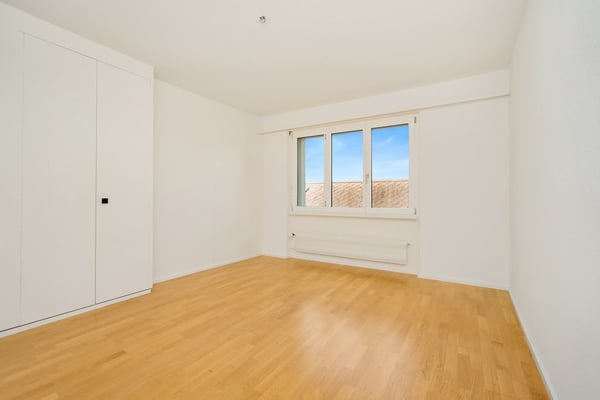 1.5-Zimmer-Wohnung mit Aussicht zu vermieten 3