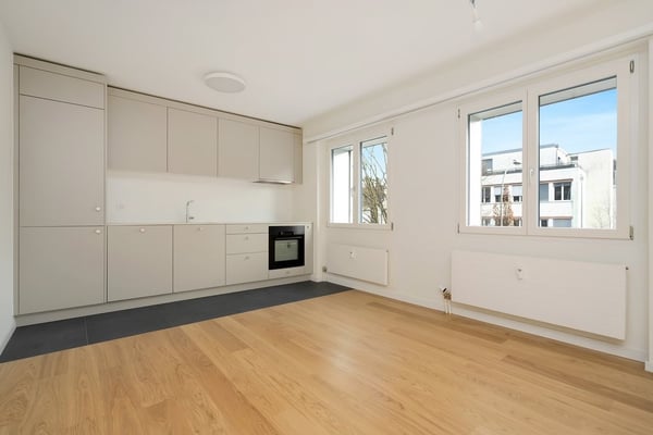 Grosszügige 2.5-Zimmer-Wohnung 2