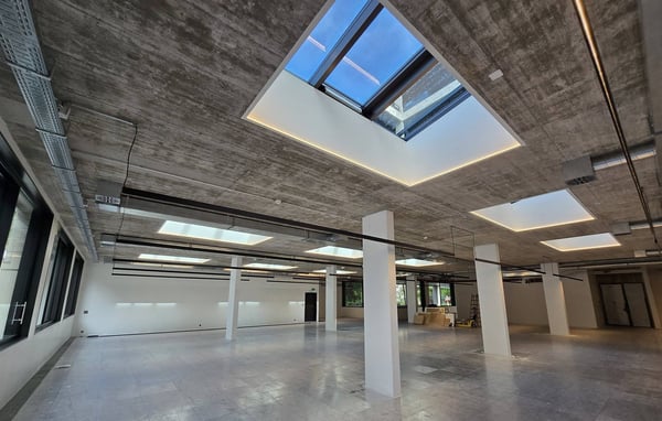 LA LAC TOWER : 3 luxueux bureaux neuf et 3 dépôts à vendre 9