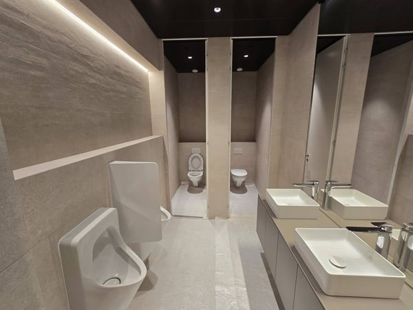 LA LAC TOWER : 3 luxueux bureaux neuf et 3 dépôts à vendre 13