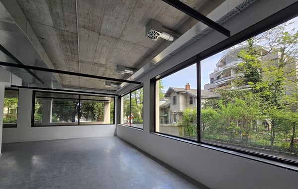 LA LAC TOWER : 3 luxueux bureaux neuf et 3 dépôts à vendre 1