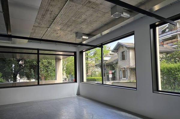 LA LAC TOWER : 3 luxueux bureaux neuf et 3 dépôts à vendre 3