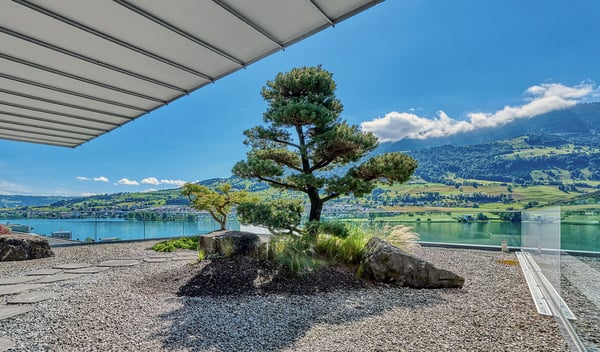 Villa mit direktem Seeanstoss (SZ) 2