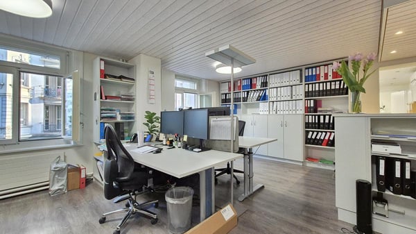 Grosszügiges Büro mitten in der Luzerner Neustadt 4