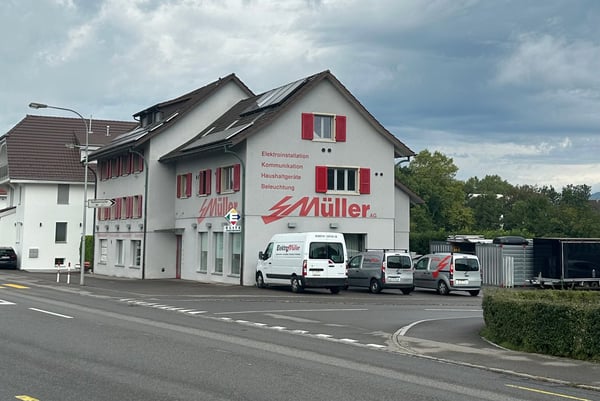 Aus gesundheitlichen Gründen zu verkaufen. Wohn-und Geschäftshaus. 1