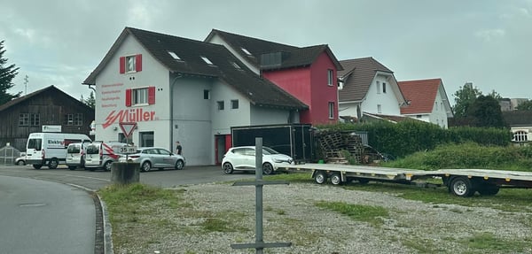 Aus gesundheitlichen Gründen zu verkaufen. Wohn-und Geschäftshaus. 4