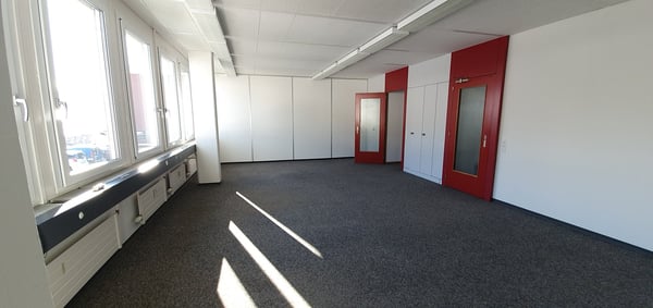 Büro's in unterschiedlichen Grössen mit Parkplätzen in Winterthur (Quartier Grüze/Seen) 11