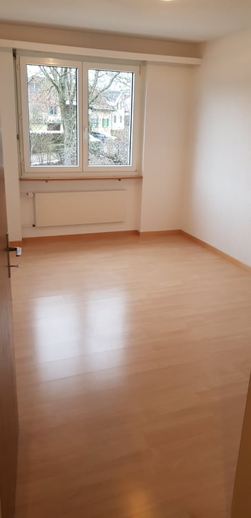 Grosszügige Wohnung an ruhiger Lage 4