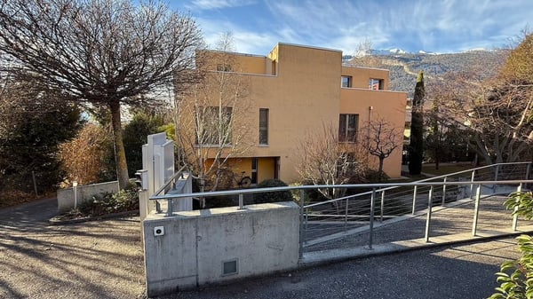 Grosszügige 1.5-Zimmer-Hochparterre-Wohnung mit Garten in Chur 4