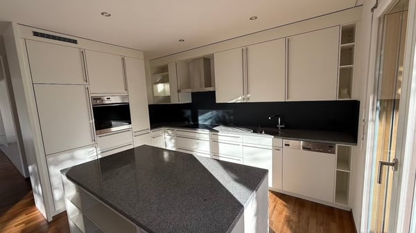 Grosszügige 1.5-Zimmer-Hochparterre-Wohnung mit Garten in Chur 3