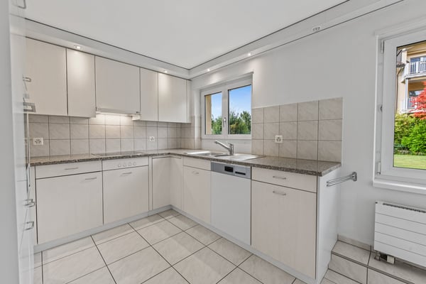 Helle 1.5-Zimmer-Gartenwohnung mit ansprechendem Grundriss in Rotmonten 6