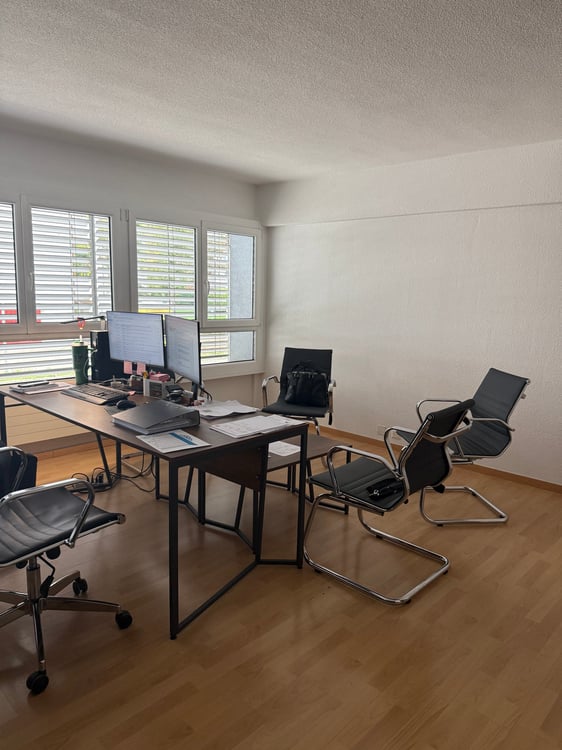 Bureaux, locaux commerciaux 6