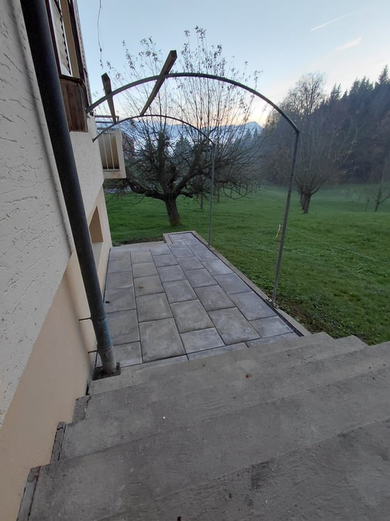 Charmante 1.5-Zimmer-Wohnung mit Wintergarten in Merlischachen 13