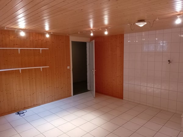 Schöner Hobby- & Bastelraum in Luzern 1