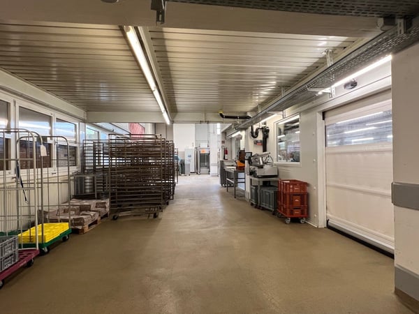 4’340 m2 in Brüttisellen - Industrieobjekt mit Warenlift und direkter Anlieferung 14