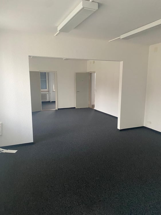 Attraktive Bürofläche an zentralster Lage in Reinach 2